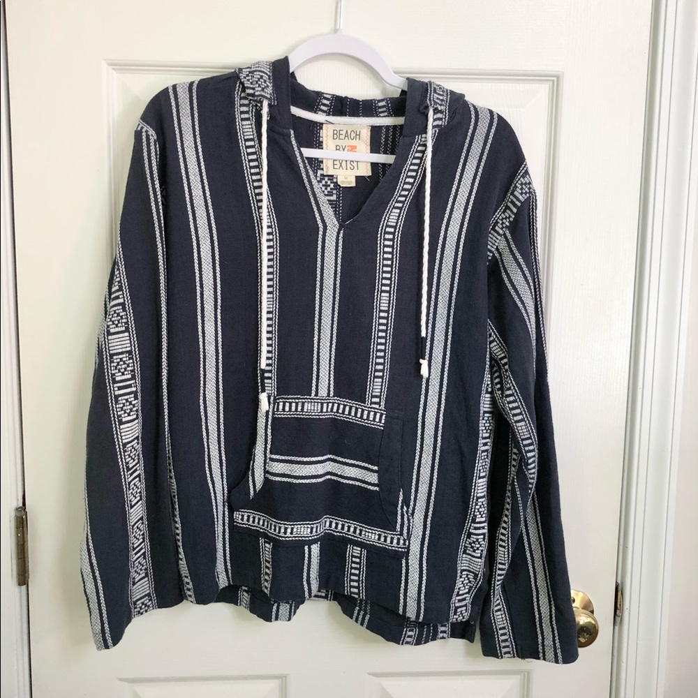 Beach By Exist Medium Navy/White Hoodie/Drug Rug